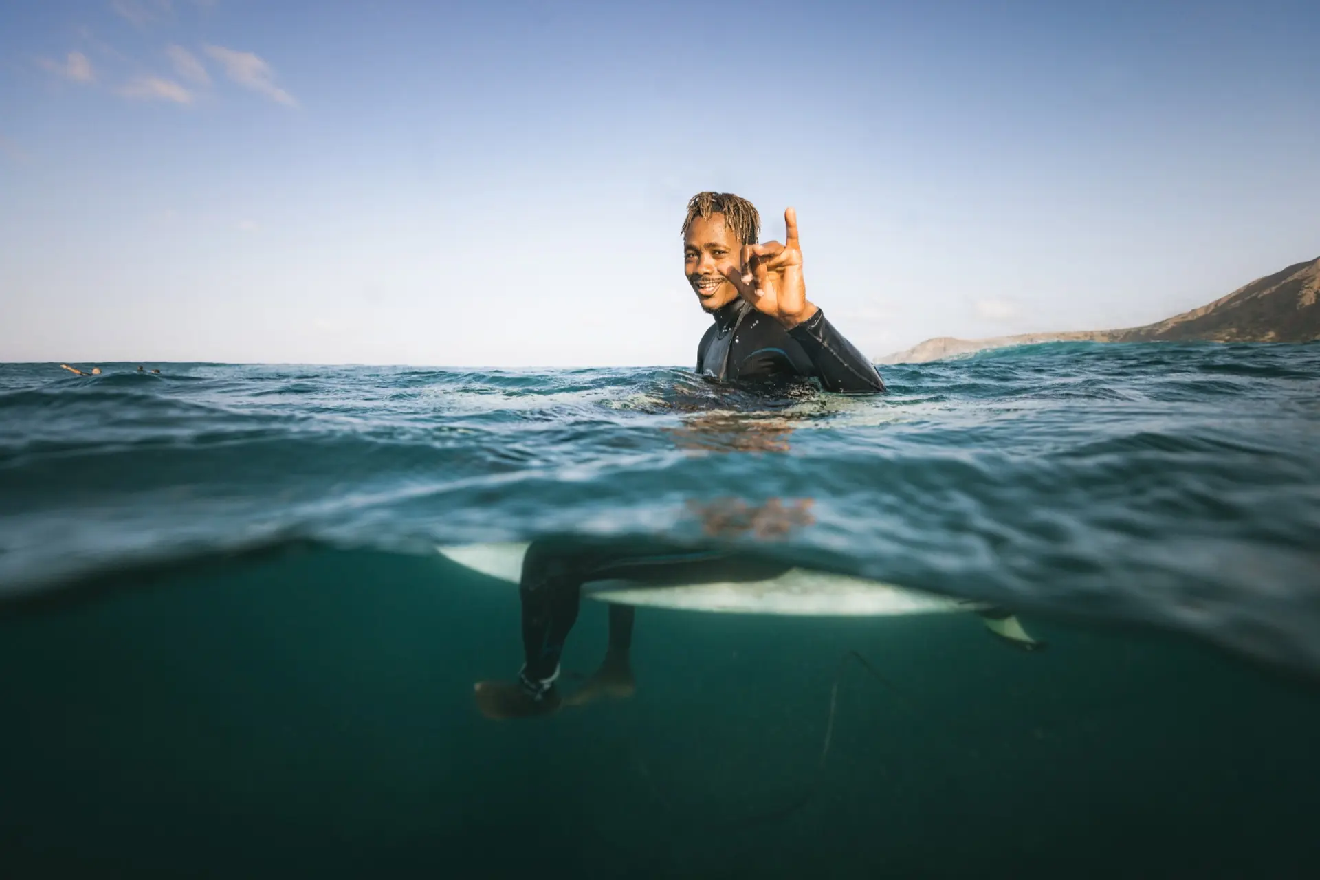 Kabungo giving the shaka sign